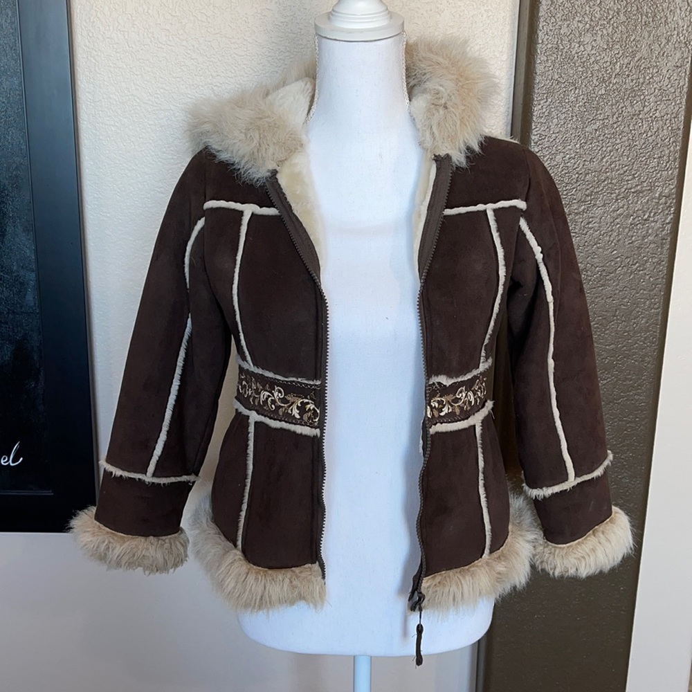 Girls Norwegian style faux fur jacket
